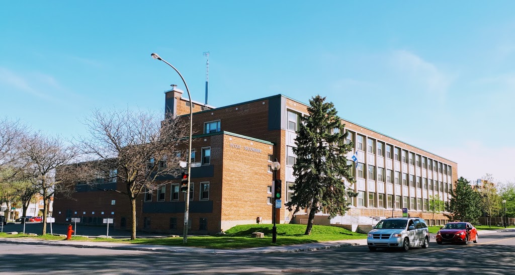 École Sophie-Barat | 1239 Boulevard Gouin E, Montréal, QC H2C 1B3, Canada | Phone: (514) 596-5535