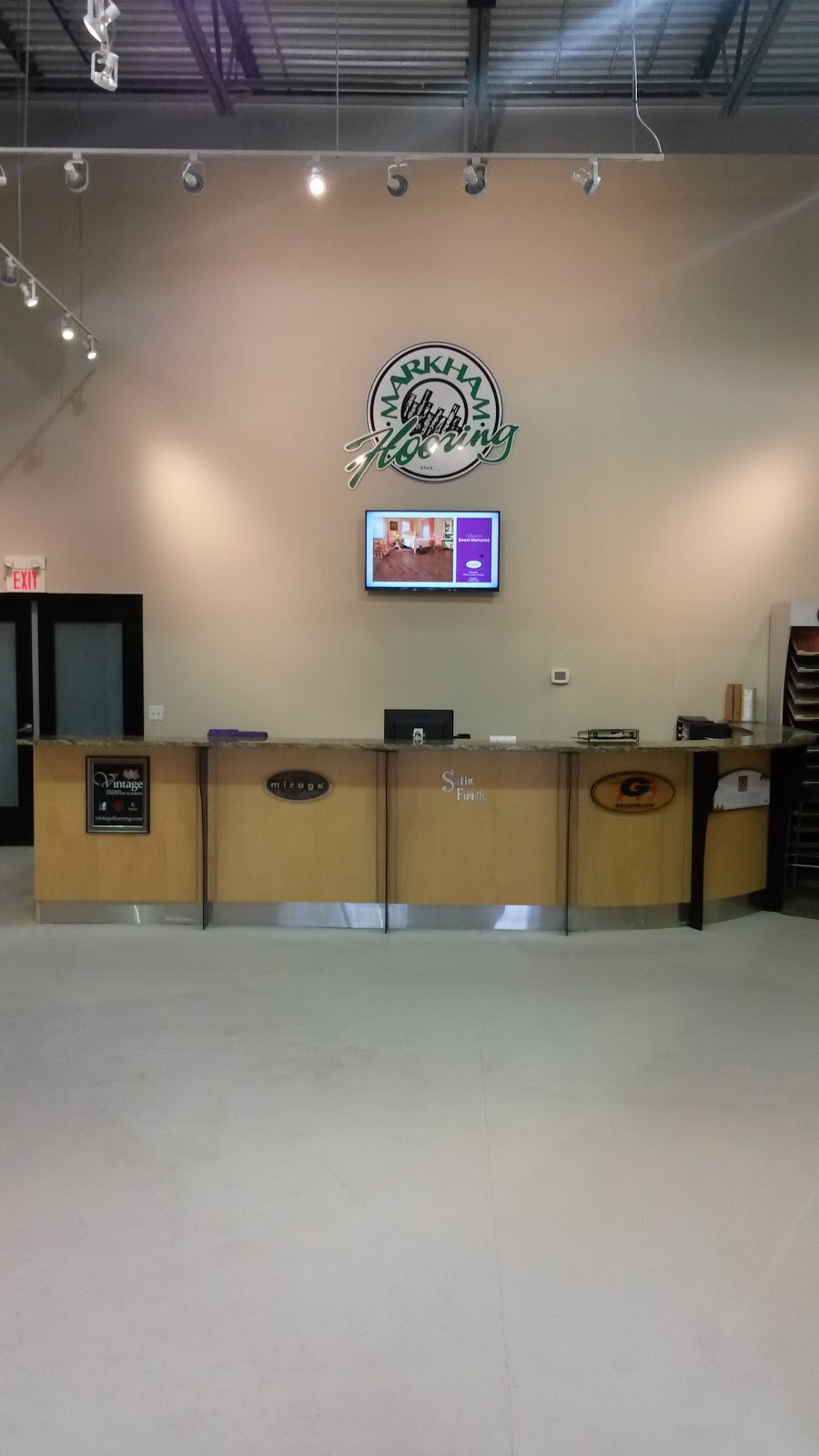 Markham Flooring Ottawa | 150 Iber Rd, Stittsville, ON K2S 1E7, Canada | Phone: (613) 836-0040