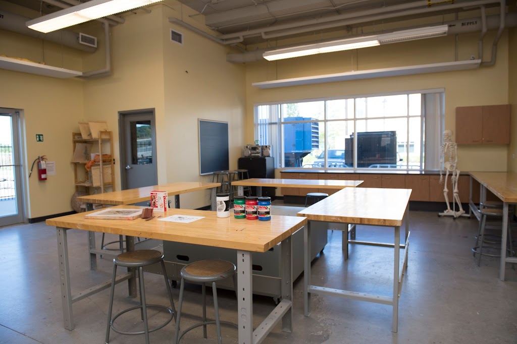 Ottawa School Of Art Orleans Campus | 245 Centrum Blvd, Orléans, ON K1E 0A1, Canada | Phone: (613) 580-2765