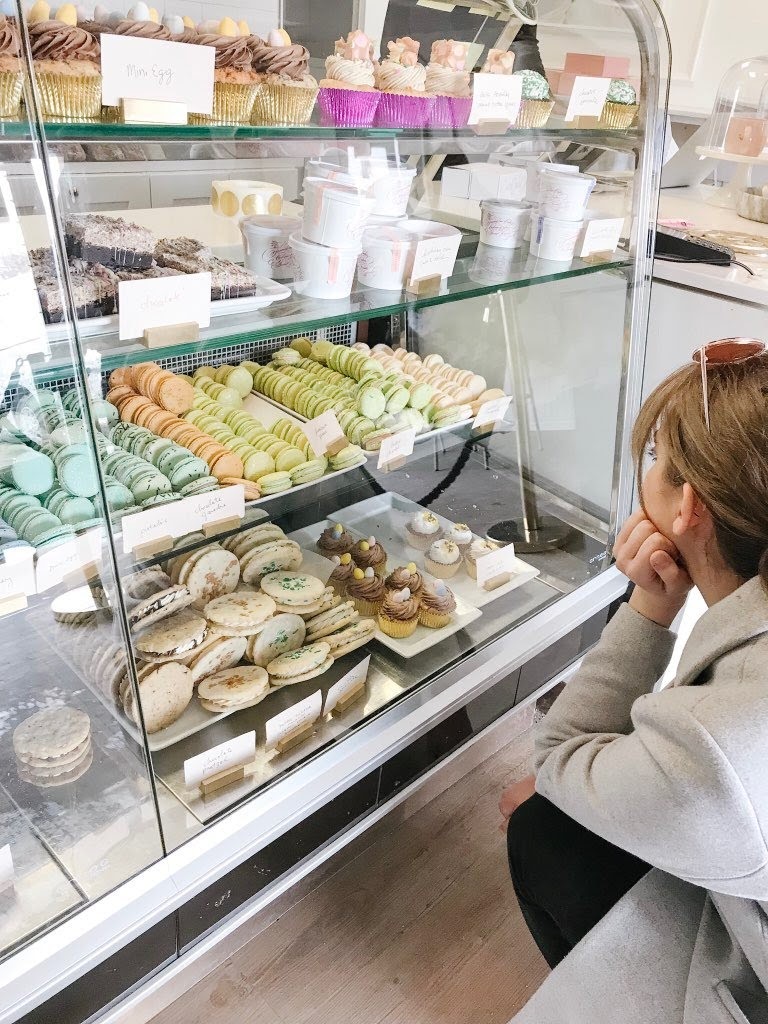 Jenna Rae Cakes | 580 Academy Rd, Winnipeg, MB R3N 0E3, Canada | Phone: (204) 691-4222