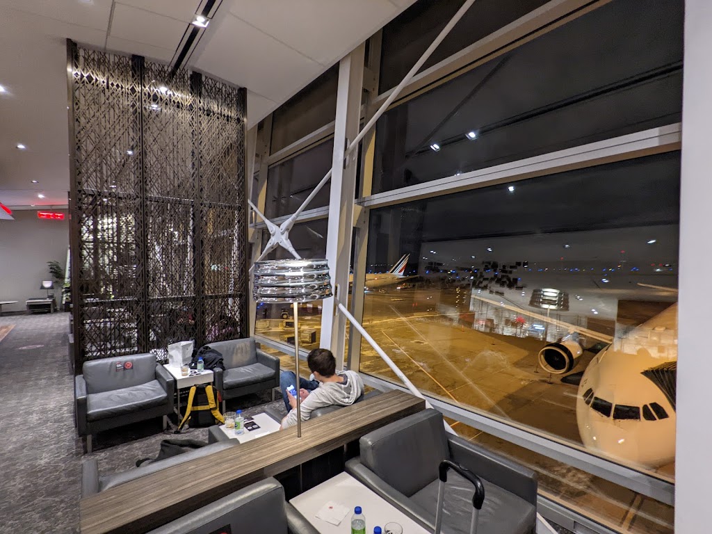 Montreal Airport - Maple Leaf Lounge – Transborder Lounge | Roméo-Vachon Blvd N, Dorval, QC H4Y 1H1, Canada | Phone: (888) 247-2262