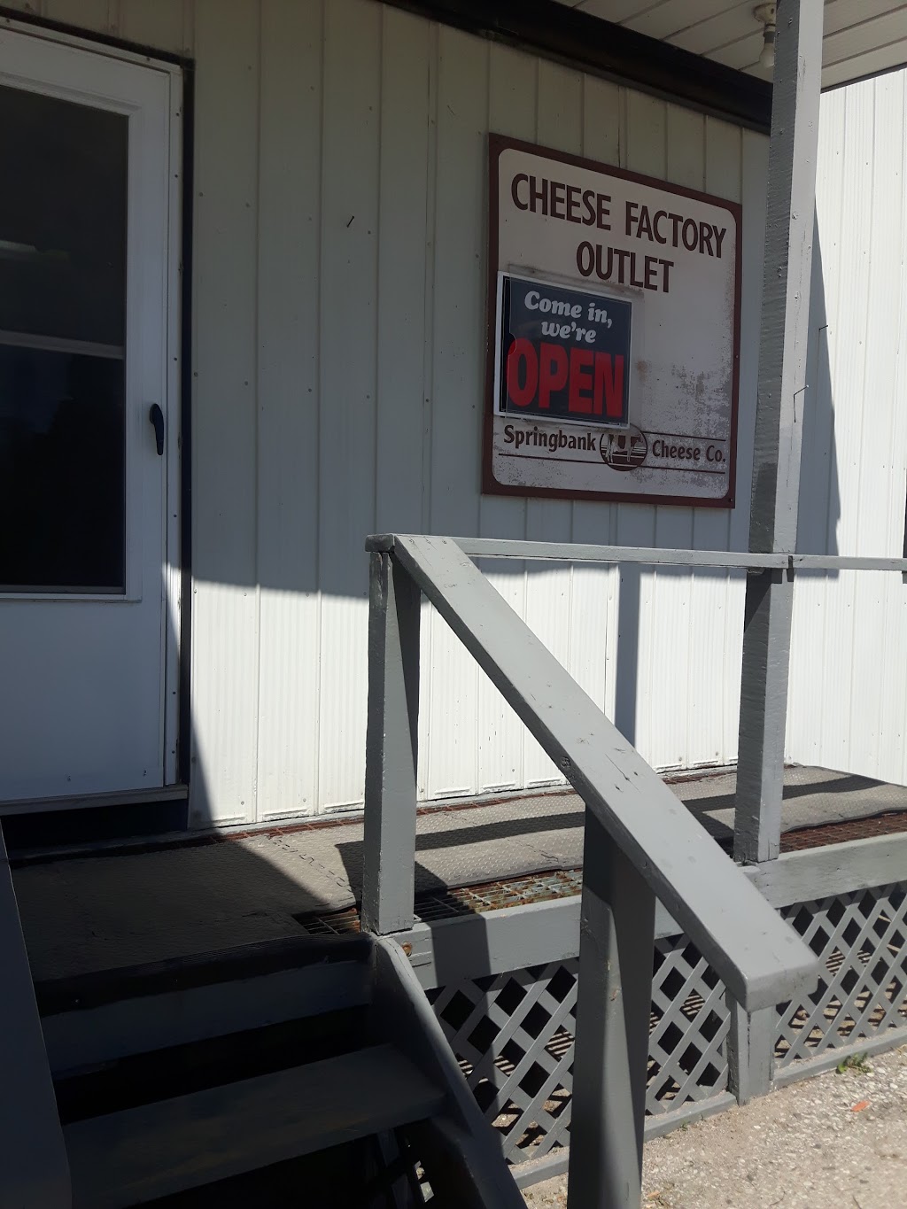 Springbank Cheese Company LTD | 201 Winniett St, Woodstock, ON N4S 6A1, Canada | Phone: (519) 539-7411