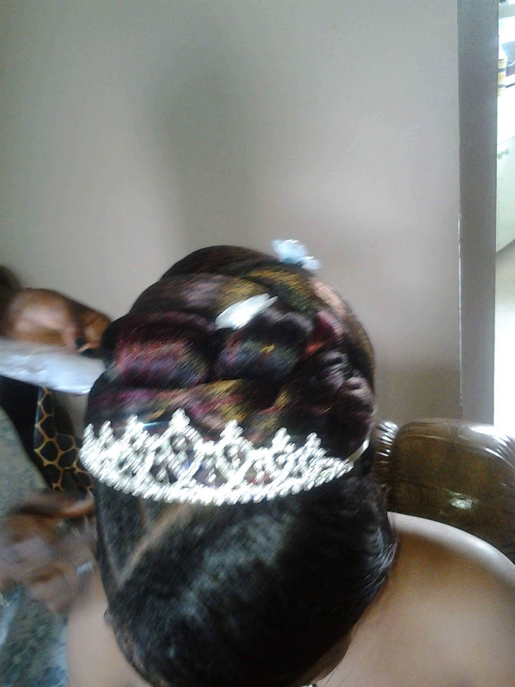Josees hair and wedding | 1-2503 Clementine Blvd, Ottawa, ON K1V 8E3, Canada | Phone: (780) 884-4027