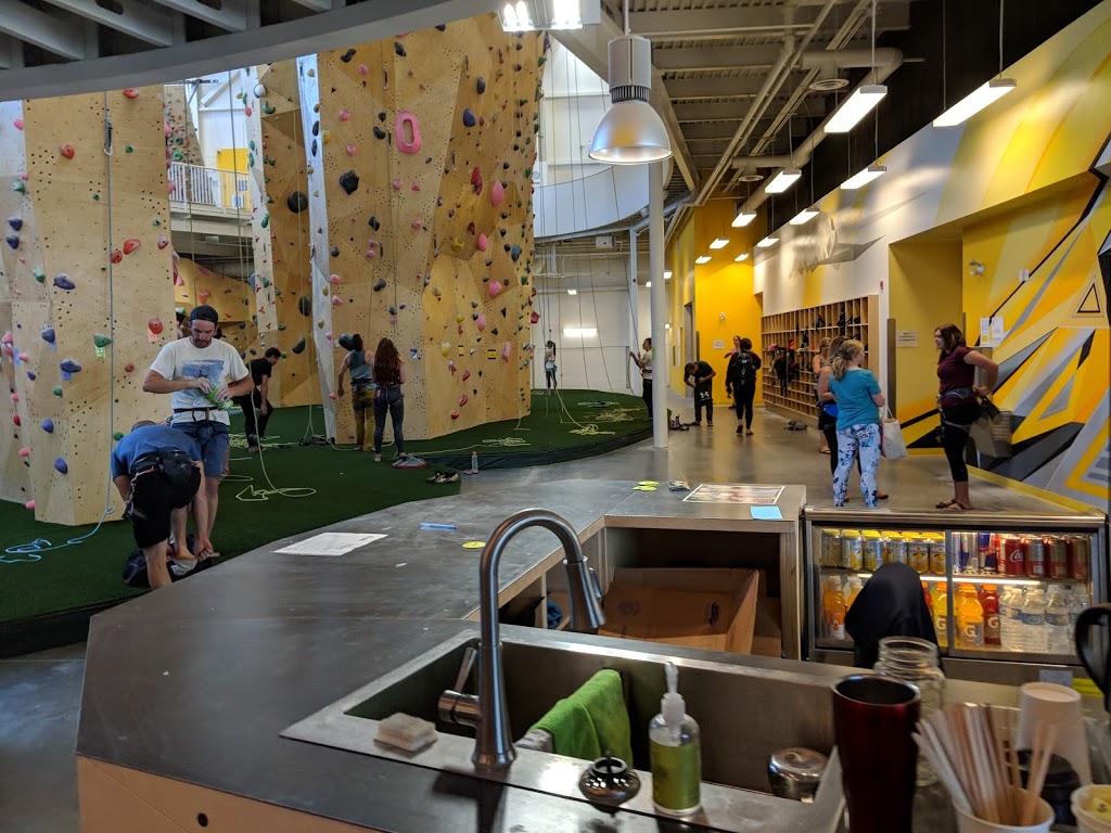 Calgary Climbing Centre Rocky Mountain | 10721 West Valley Rd SW, Calgary, AB T3B 5T2, Canada | Phone: (587) 231-9116