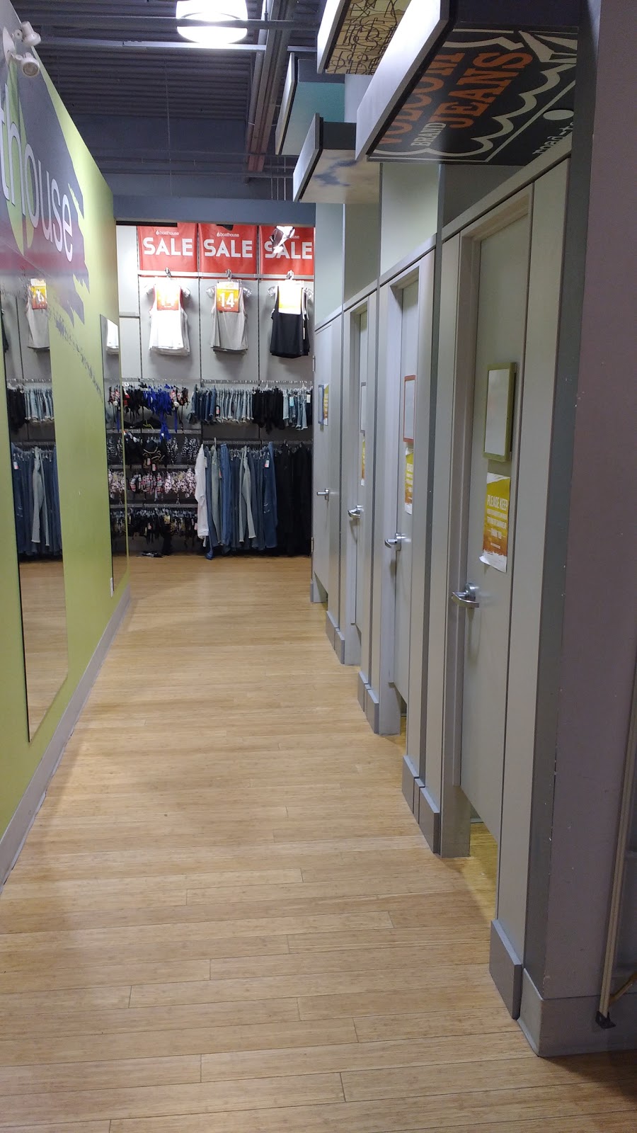 Boathouse | 1555 Regent Ave. W, Winnipeg, MB R2C 4J2, Canada | Phone: (204) 661-4716