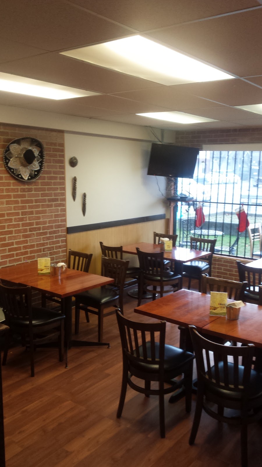 Adelitas Restaurant | 5178 Victoria Dr, Vancouver, BC V5P 3T8, Canada | Phone: (604) 677-1580