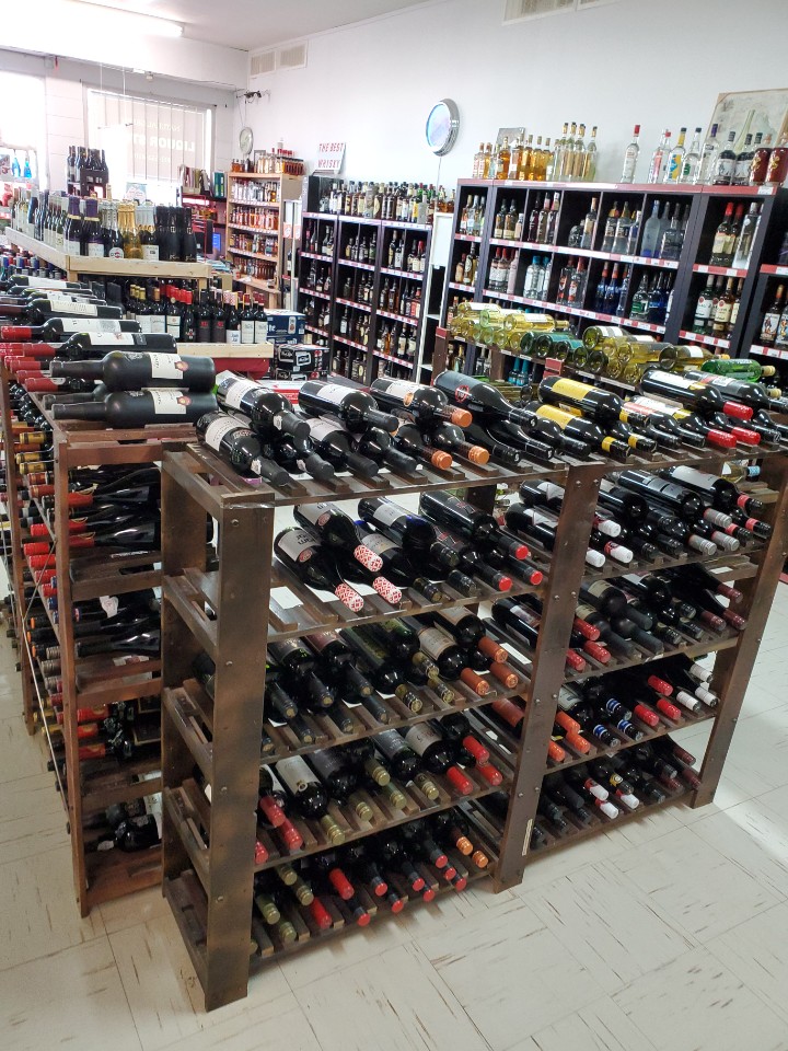 Natural Green Liquor Store | 427 2 Ave N, Vauxhall, AB T0K 2K0, Canada | Phone: (403) 654-4100