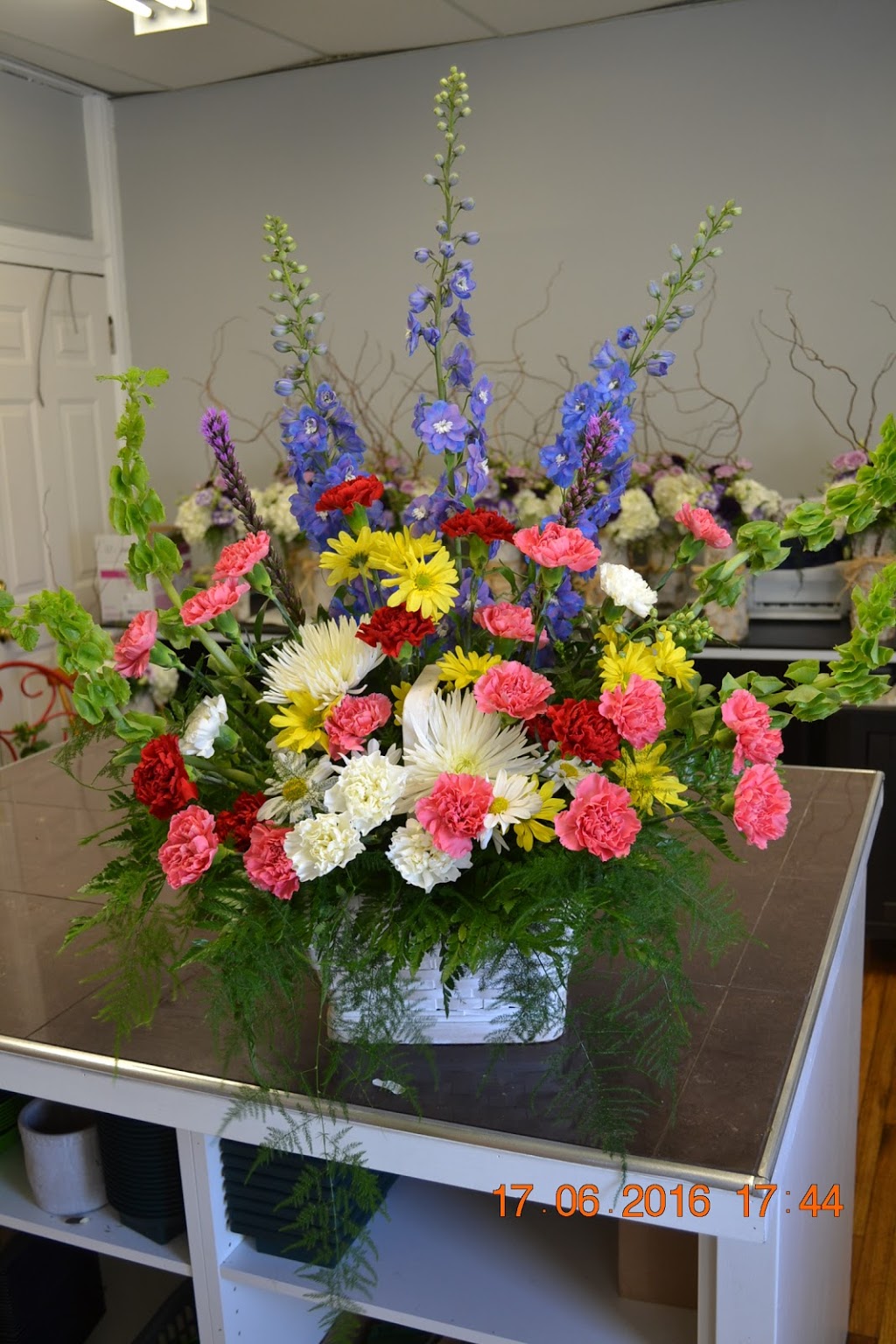 Bunches of Blooms Flower Studio | 2449 Crossland Rd, Phelpston, ON L0L 2K0, Canada | Phone: (705) 305-4359
