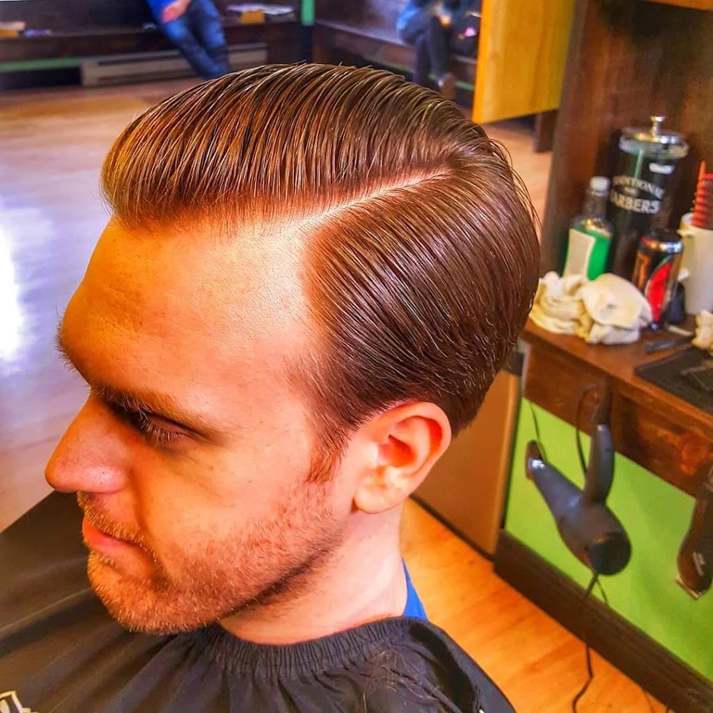 Three stacks barbershop | 380 Pleasant St, Dartmouth, NS B2Y 3S5, Canada | Phone: (902) 405-0911