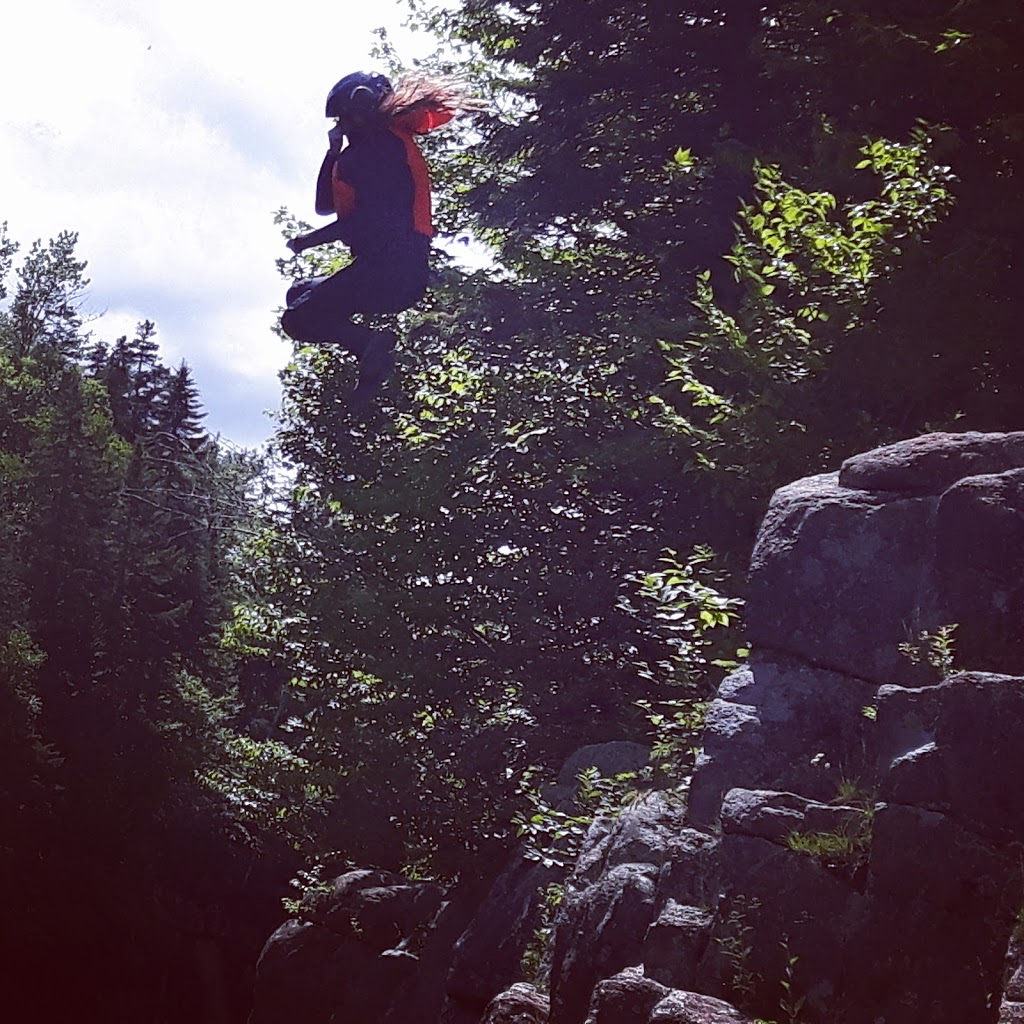 Expeditions Panorama | 33 Chemin de la Coulée, Lac-Beauport, QC G3B 1B1, Canada | Phone: (581) 984-8344