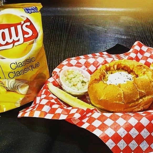 Olde School Deli & Cafe | 186 Talbot St S, Essex, ON N8M 1B6, Canada | Phone: (519) 776-9700