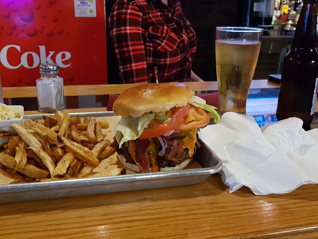 Rib Crib And Smokehouse | 106 Lakeport Rd, St. Catharines, ON L2N 4R1, Canada | Phone: (905) 934-1231