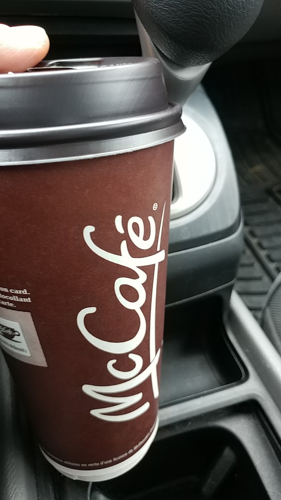 McDonalds | 689 Guelph Line, Burlington, ON L7R 3M7, Canada | Phone: (905) 639-1661