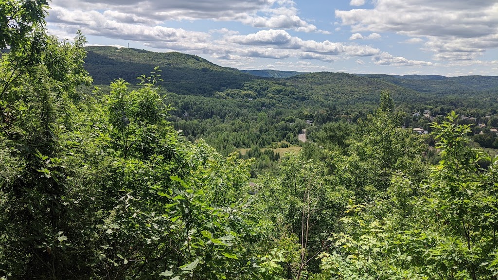Mont Durocher Park | 899 Bd des Monts, Sainte-Adèle, QC J8B 1K4, Canada | Phone: (450) 229-2921