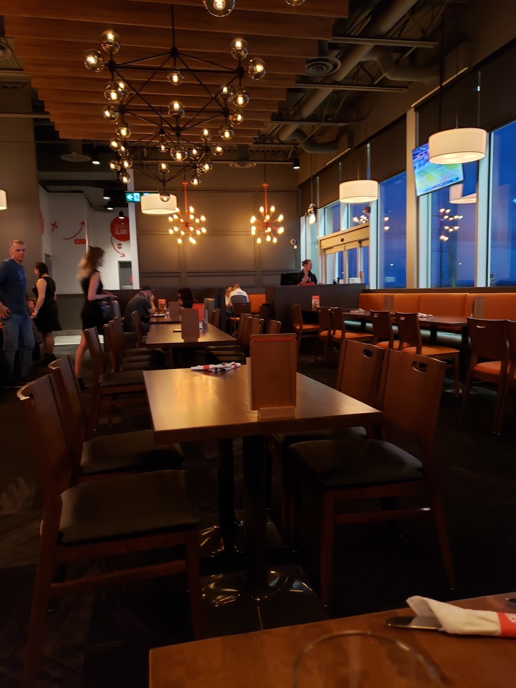 Boston Pizza | 200 – 19587 Seton Crescent SE, Calgary, AB T3M 2T5, Canada | Phone: (403) 475-5678