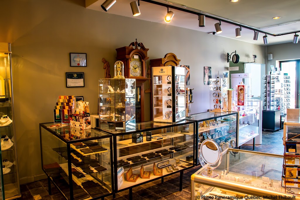 Bijouterie Jean Enr | 29 Ave De Gaspé O, Saint-Jean-Port-Joli, QC G0R 3G0, Canada | Phone: (418) 598-6382