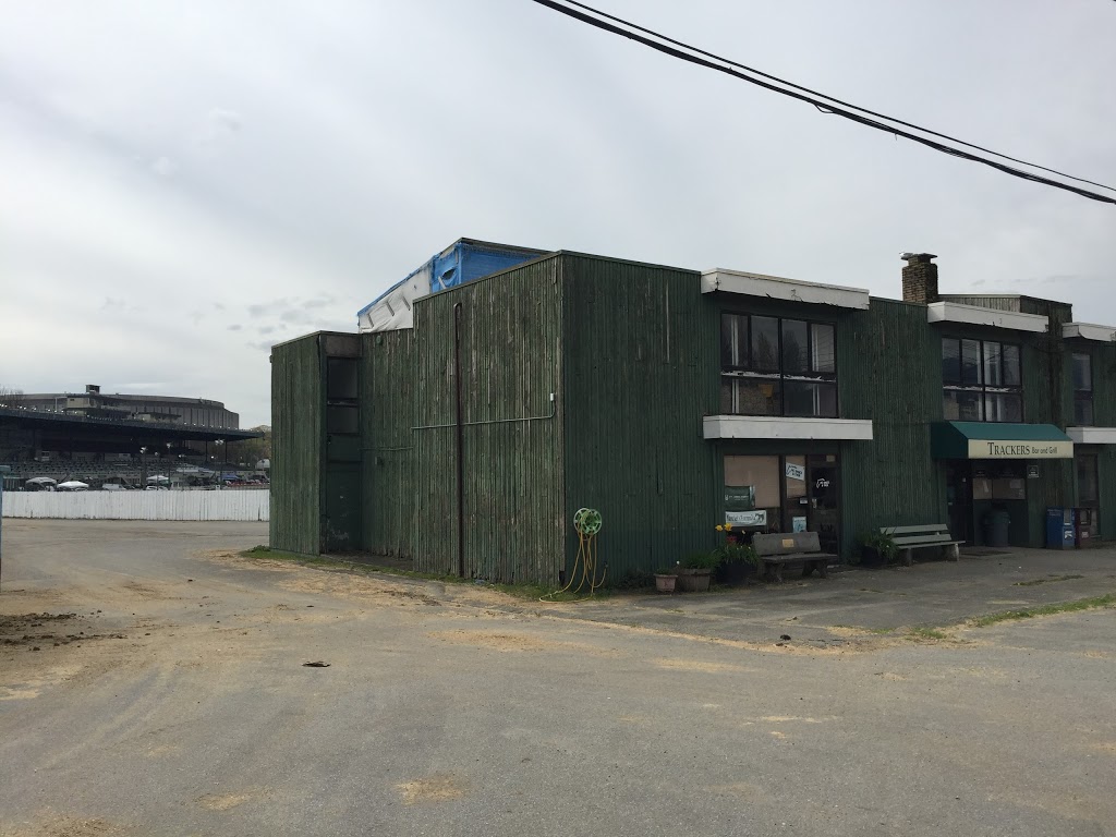 Trackers Cafe | 188 N Renfrew St, Vancouver, BC V5K 3N8, Canada | Phone: (604) 254-1631