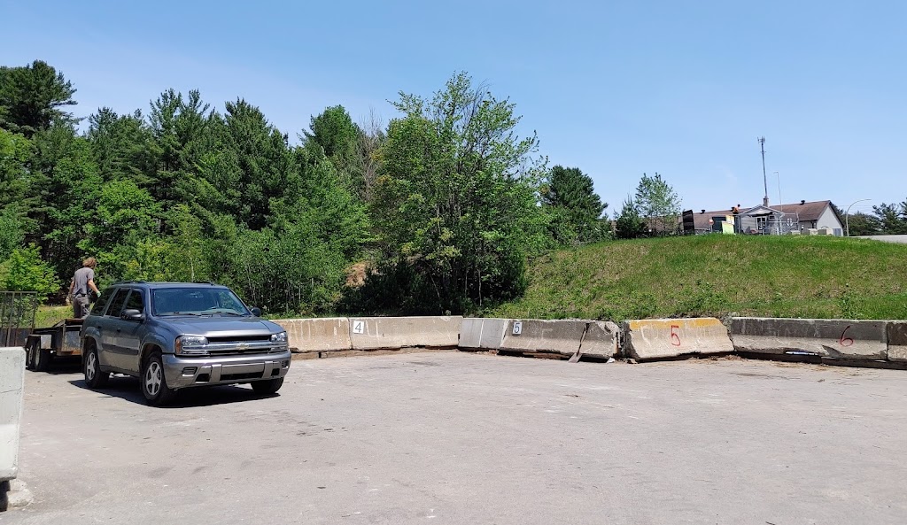 Ecocentre Saint-Julienne | 2456 QC-125, Sainte-Julienne, QC J0K 2T0, Canada | Phone: (450) 421-4656