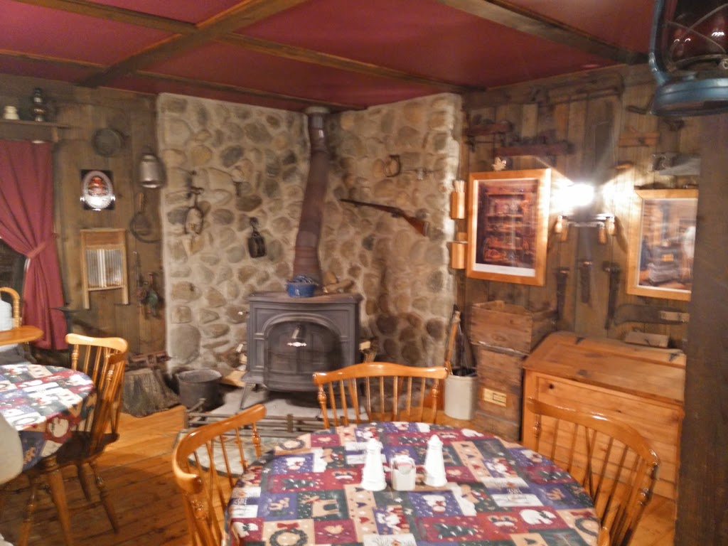 Woodshed Lodge | 113 Woodshed Rd, Jay, VT 05859, USA | Phone: (802) 988-4444