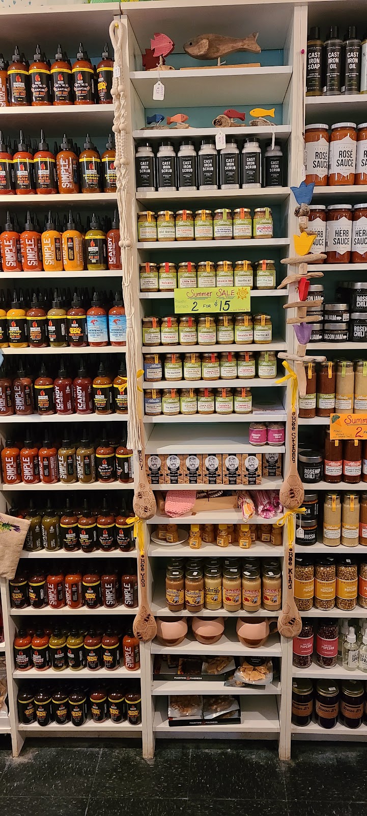 Market Between the Mountains | 145 Commercial St, Berwick, NS B0P 1E0, Canada | Phone: (902) 375-1057