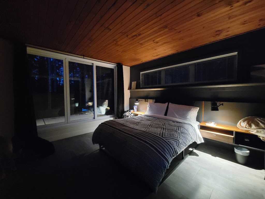 Chalet le patriote | 21 Rue de la Montagne, Saint-Alexis-des-Monts, QC J0K 1V0, Canada | Phone: (819) 996-4504