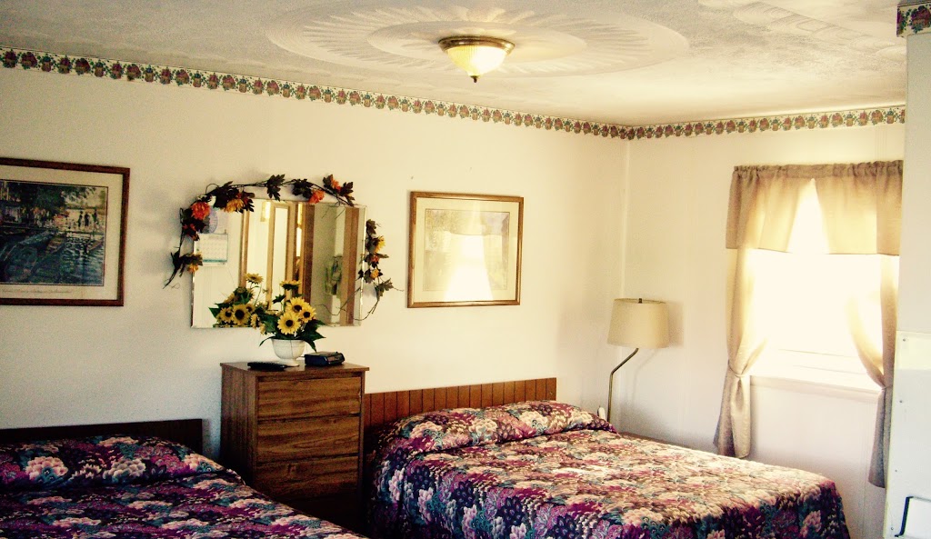 Lakeview Motel & Apartments | 788 NY-131, Massena, NY 13662, USA | Phone: (315) 769-9400