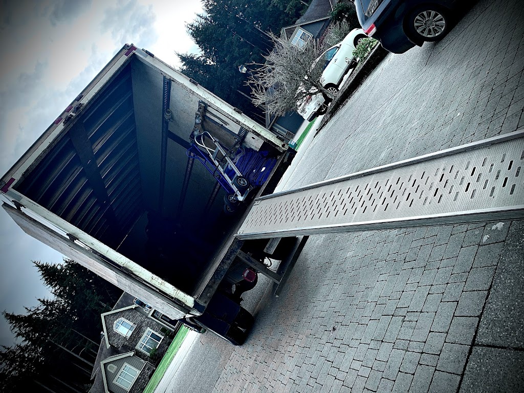 Busy Boys Moving | 14159 75a Ave, Surrey, BC V3W 6S8, Canada | Phone: (778) 384-6515