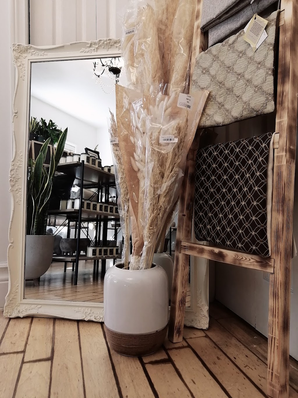 Flourish | 168 Angeline St N, Lindsay, ON K9V 4X2, Canada | Phone: (705) 324-3451
