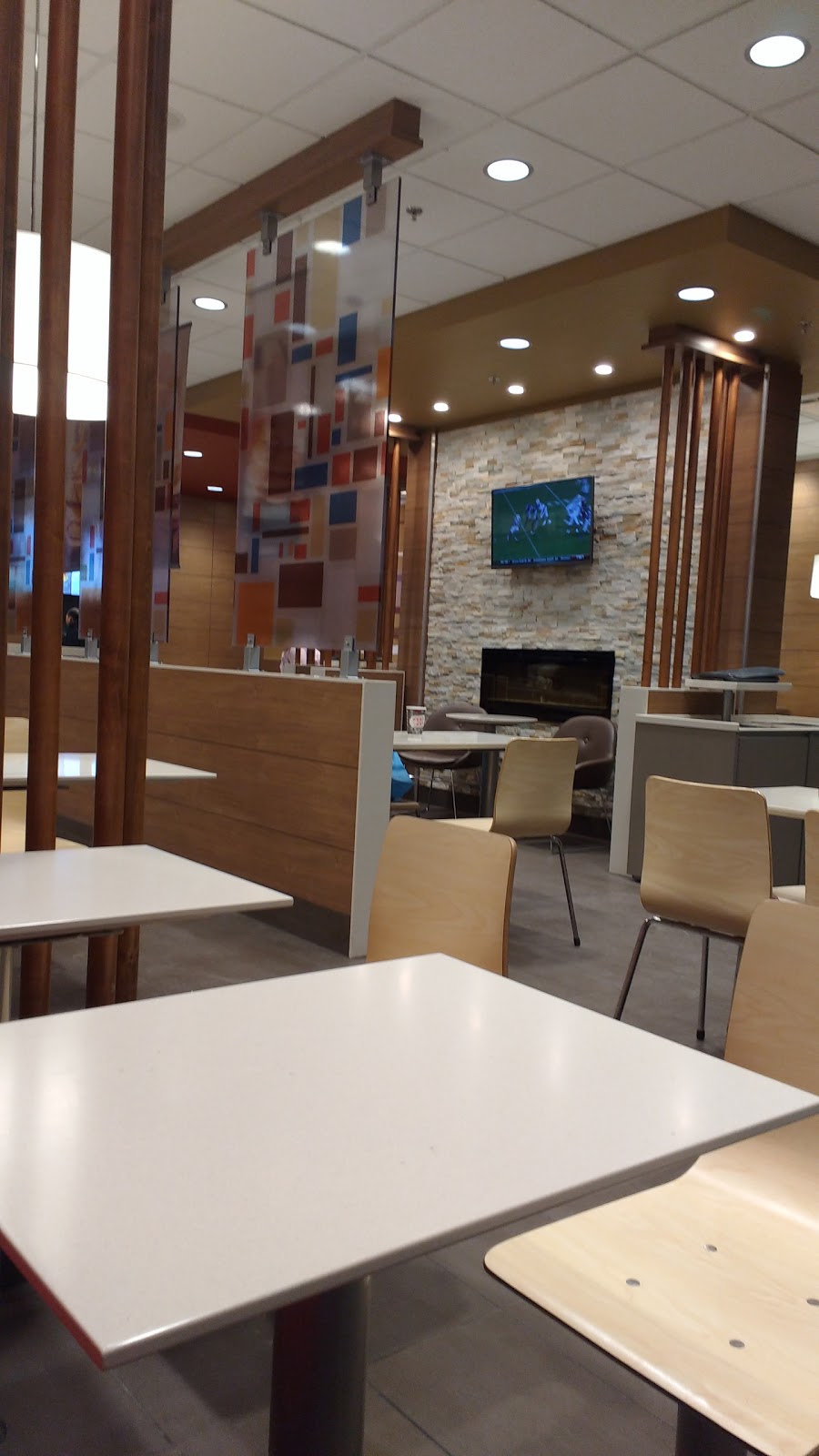 McDonalds | 1425 Regent Ave W, Winnipeg, MB R2C 3B2, Canada | Phone: (204) 949-6061