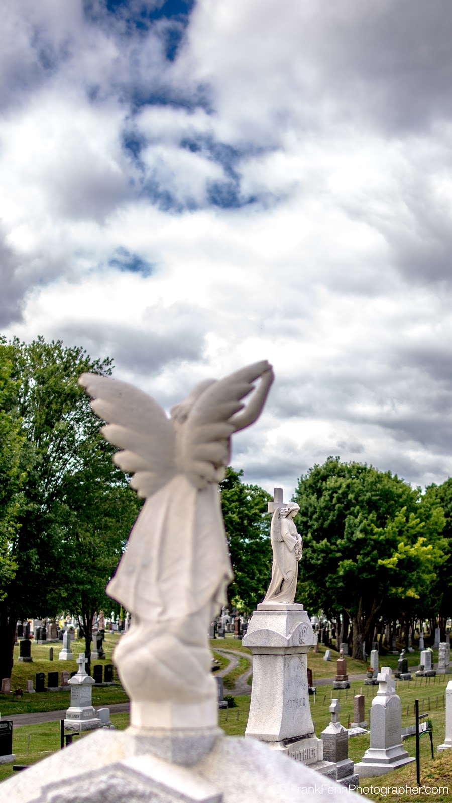 Notre-Dame Cemetery | 455 Montreal Rd, Ottawa, ON K1K 0V2, Canada | Phone: (613) 746-4175