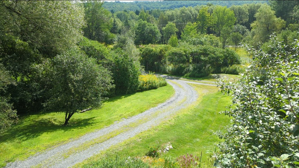 Hébergement Massawippi | 35 Chem. Kingdom, Hatley, QC J0B 2C0, Canada | Phone: (819) 345-2369
