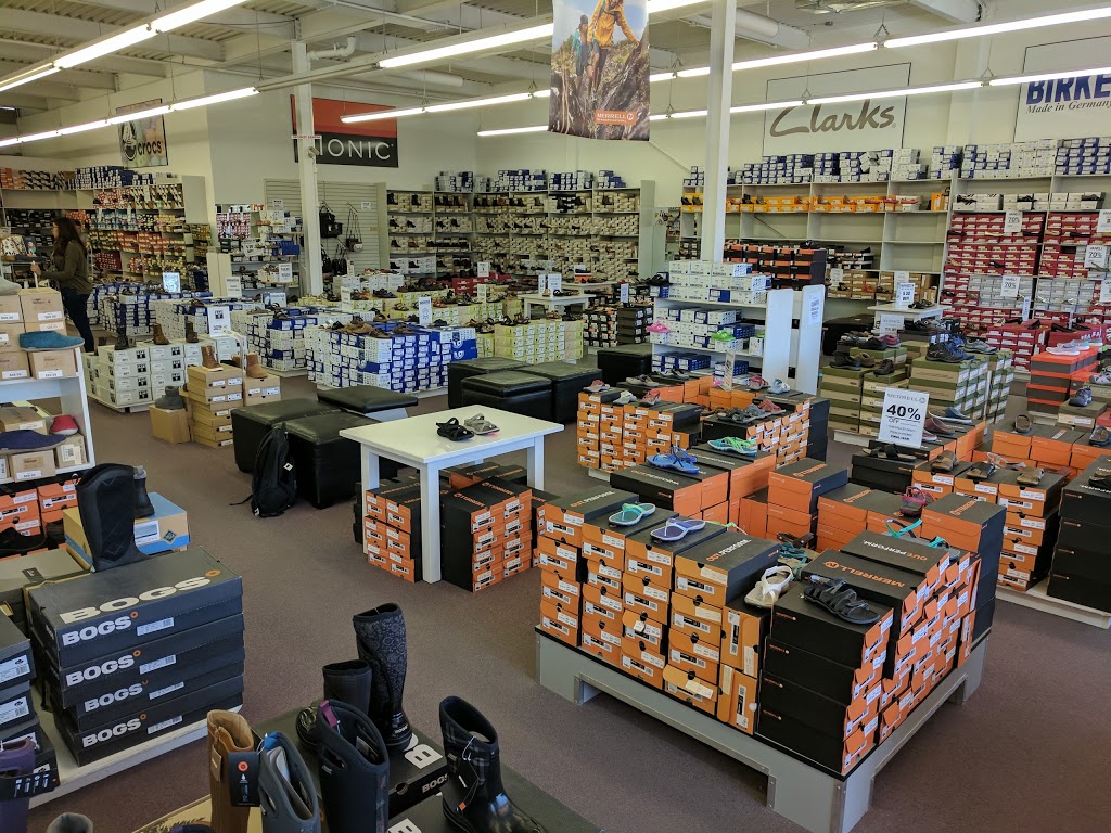 Shoes 22 Waterloo | 133 Weber St N, Waterloo, ON N2J 3G9, Canada | Phone: (519) 746-4983