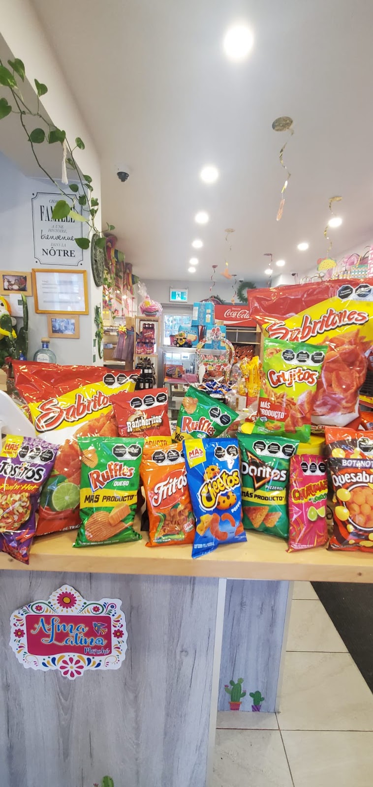 Alma Latina Marché | 2114 Chem. de Chambly, Longueuil, QC J4J 3Y7, Canada | Phone: (514) 965-5456