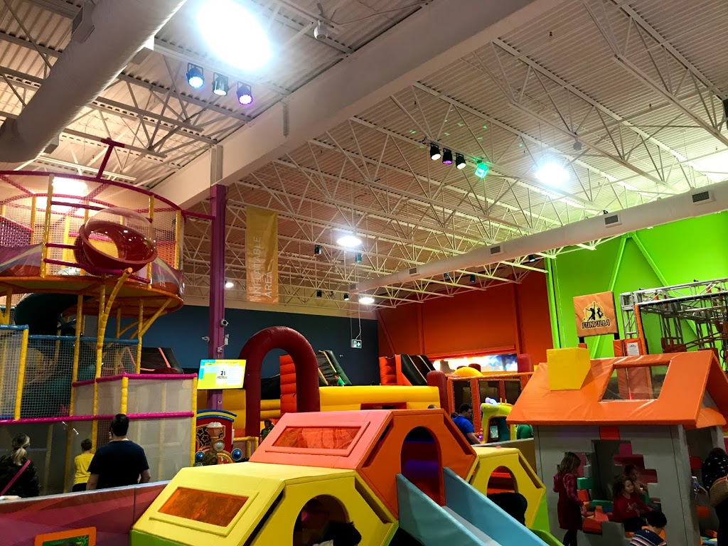 Funvilla Barrie | 312 King St, Barrie, ON L4N 6L2, Canada | Phone: (705) 252-5454