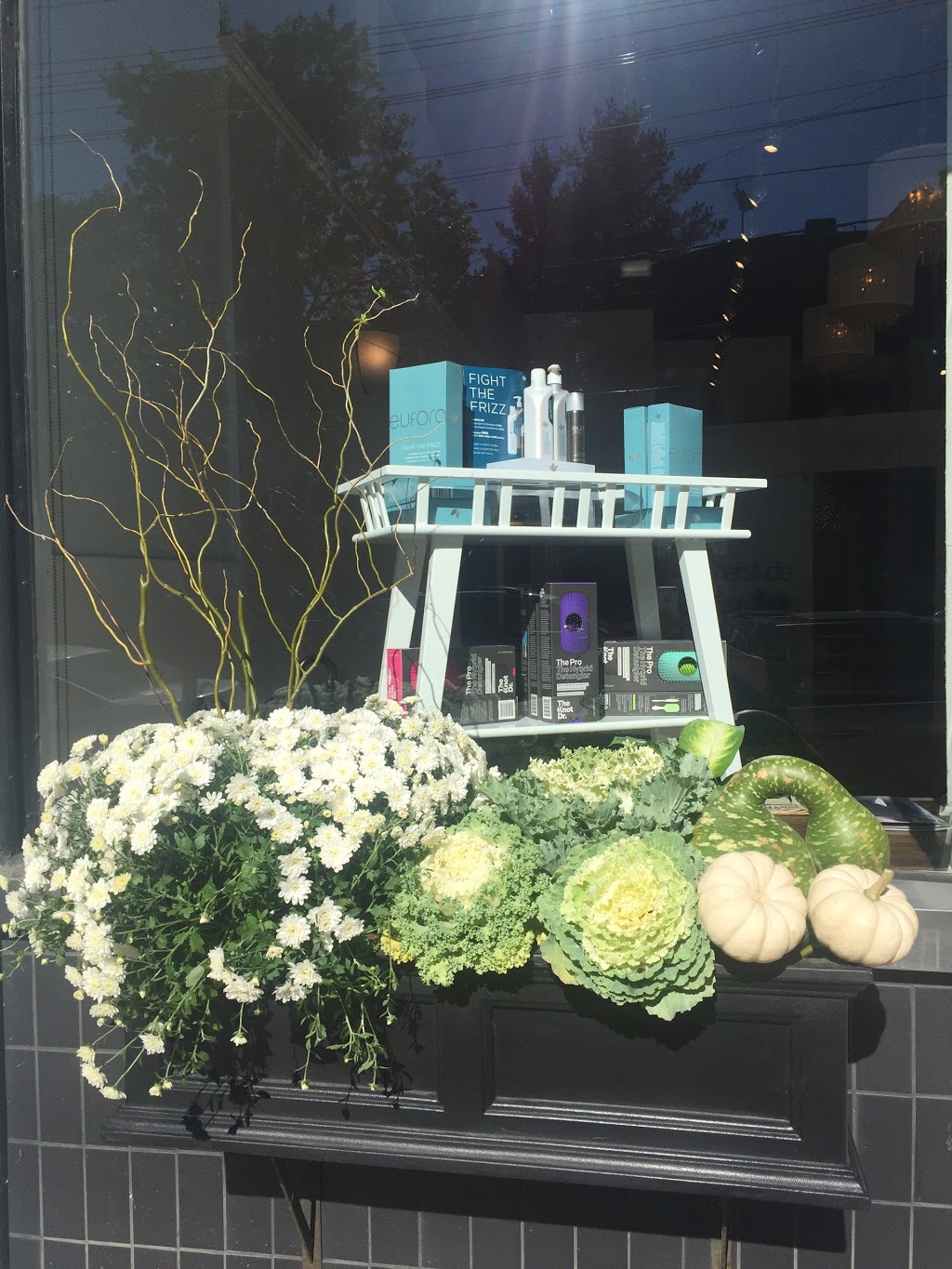 Nicoles Hair Studio | 2194 Queen St E, Toronto, ON M4E 1E6, Canada | Phone: (647) 746-4247