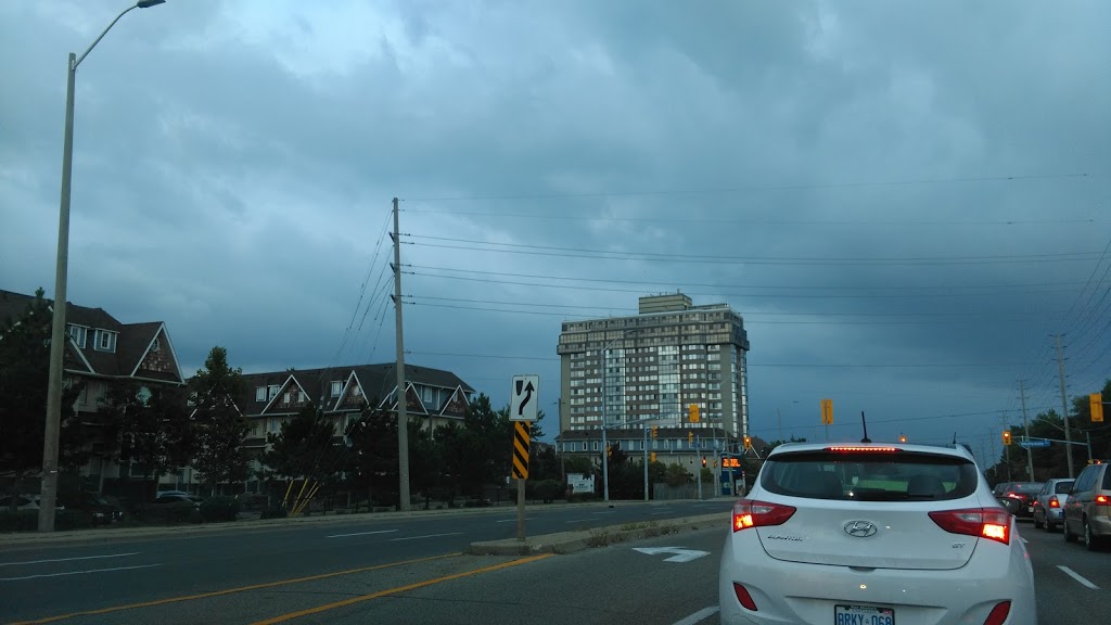 Petro-Canada | 3011 Wolfedale Rd, Mississauga, ON L5C 1V8, Canada | Phone: (905) 270-1797