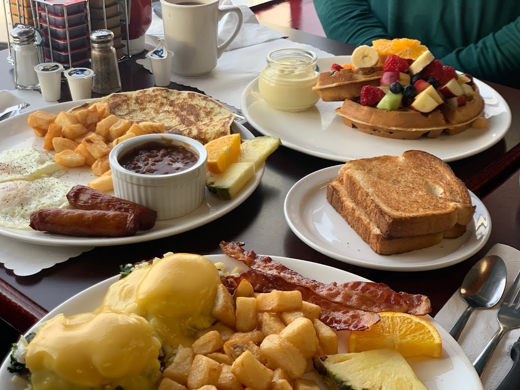 Eggsquis | 723 Rue Principale, Granby, QC J2G 2Y6, Canada | Phone: (450) 777-3770