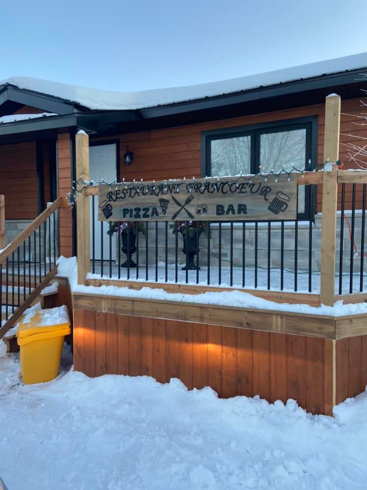 Restaurant Francoeur Pizza / Bar | 235 Rue Hérault, Mansfield-et-Pontefract, QC J0X 1R0, Canada | Phone: (819) 683-2703