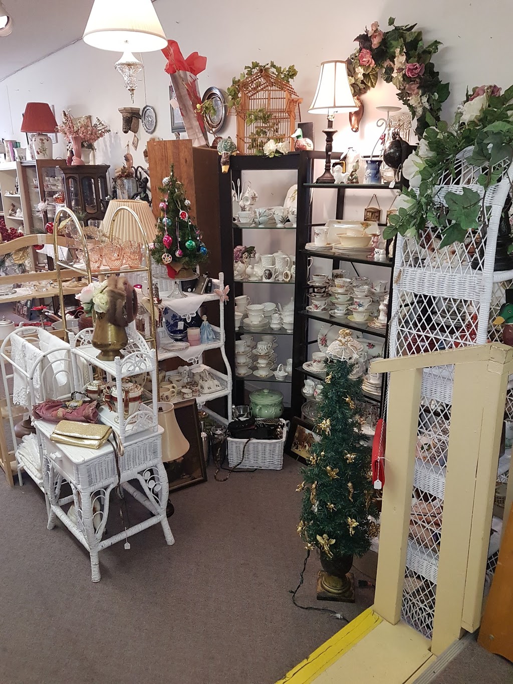 Bad Robot Computers & Electronics | 10104 Main St, Summerland, BC V0H 1Z0, Canada | Phone: (250) 494-1844