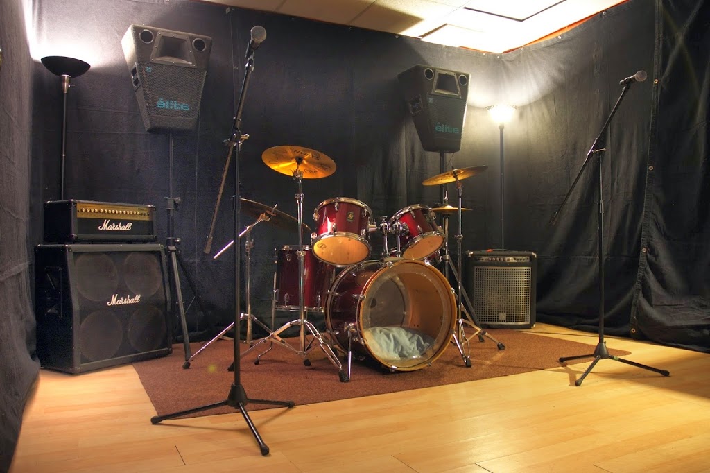 DC Music Toronto | 360 Munster Ave, Etobicoke, ON M8Z 3C7, Canada | Phone: (416) 234-0222