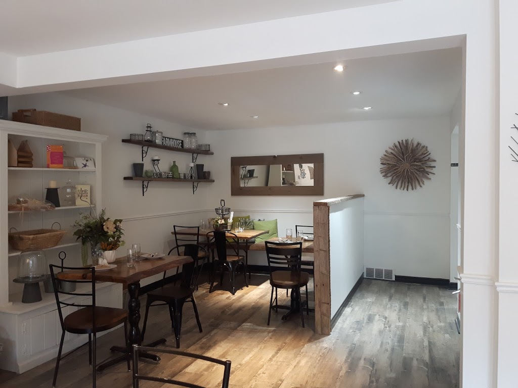 The Curly Willow Eatery | 141 Pine St, Collingwood, ON L9Y 2L7, Canada | Phone: (705) 315-1662
