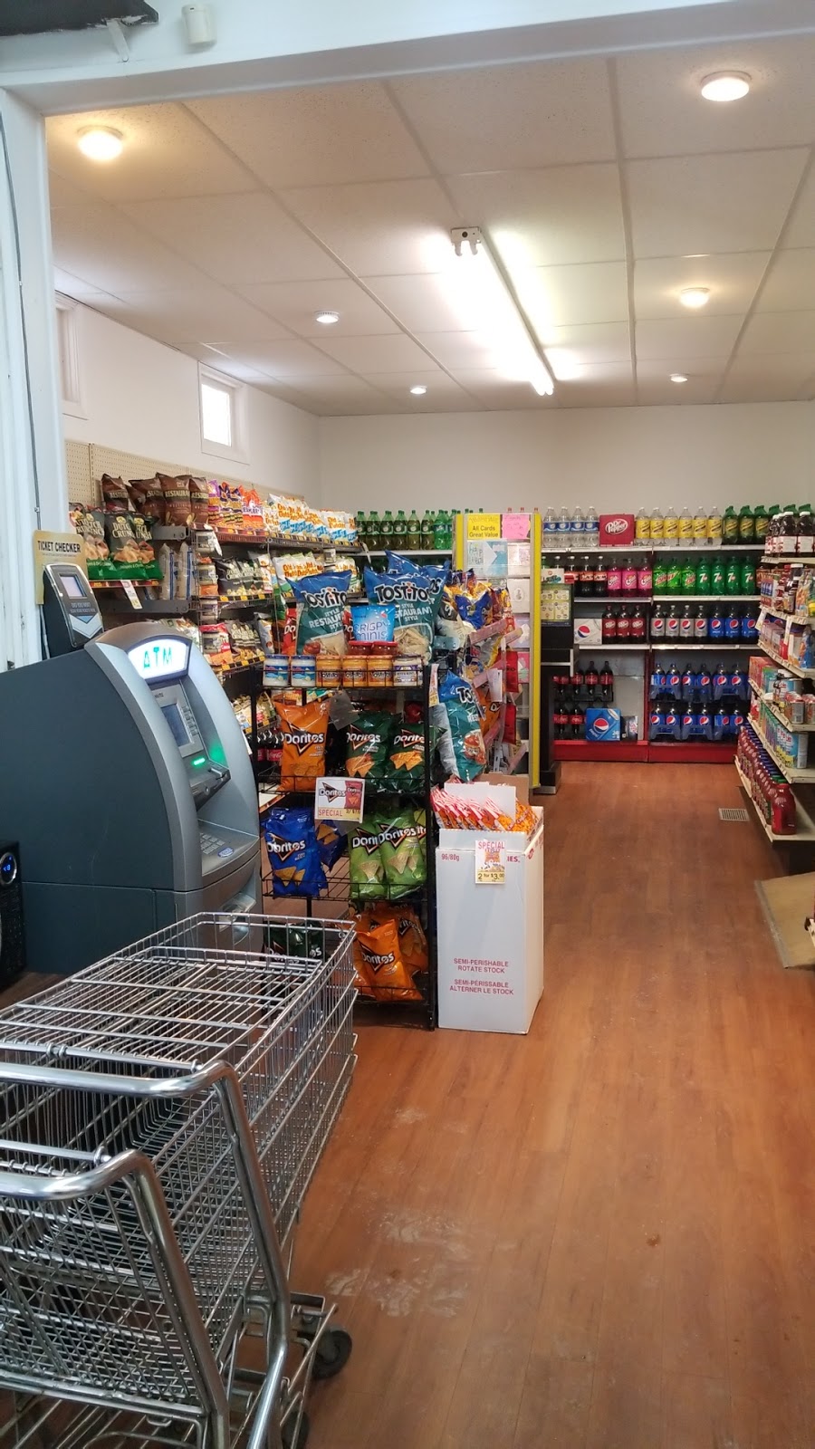 Westmount Food Market | 1066 Coteau Street West, Moose Jaw, SK S6H 5G4, Canada | Phone: (306) 692-7373