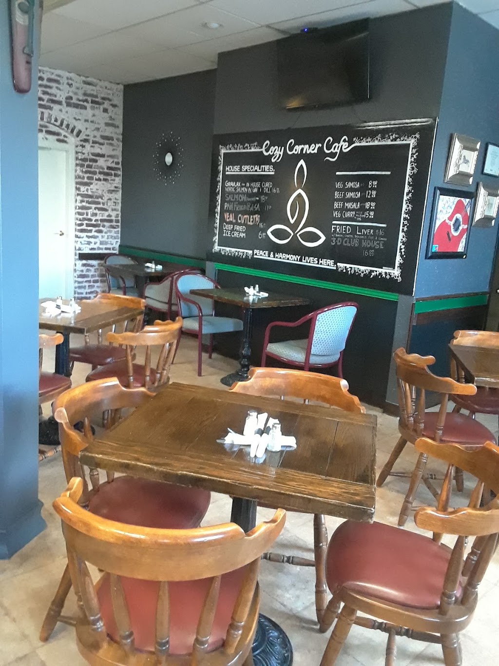 Citadella Restaurant (Blairmore) | Cosmopolitan Hotel, 13001 20 Ave, Blairmore, AB T0K 0E0, Canada | Phone: (403) 562-7321