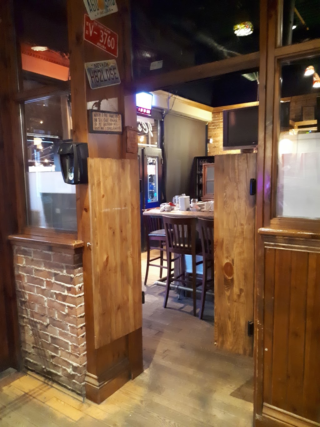 Jaycs Restobar | 6202 Chemin de Chambly, Saint-Hubert, QC J3Y 3R5, Canada | Phone: (450) 656-7422