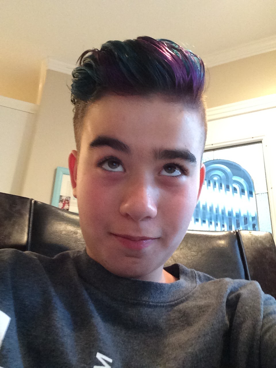 Classic Cuts Hair & Beauty Design | 5639 Hastings St, Burnaby, BC V5B 1R4, Canada | Phone: (604) 294-9488