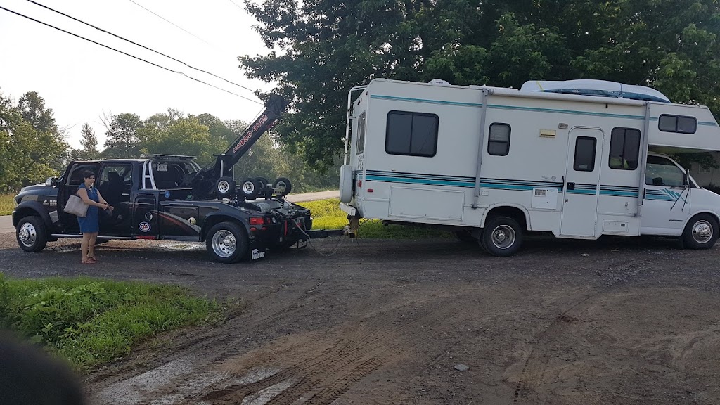 Remorquage Auto Branconnier | 830 Rang du Boulevard, Saint-Barthélemy, QC J0K 1X0, Canada | Phone: (866) 975-2858