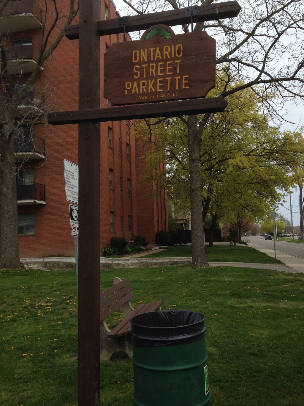 Ontario Street Parkette | Oakville, ON L6L 5W5, Canada