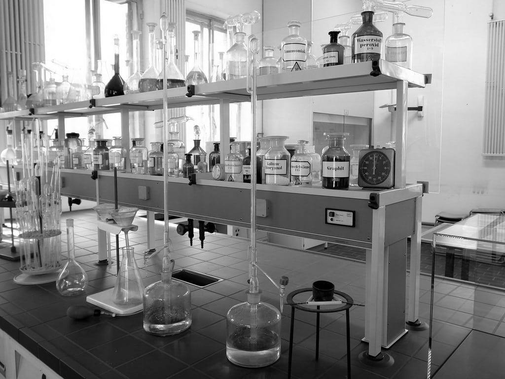 Adhesives Lab Epoxy Flooring Supplier | 495 Boulevard Saint-René E Unit 4, Gatineau, QC J8P 8A5, Canada | Phone: (819) 303-3591