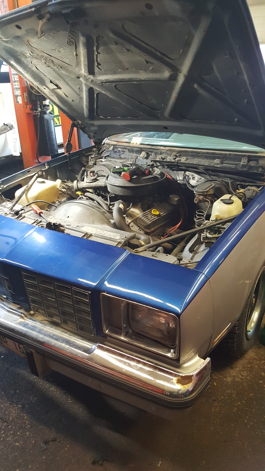 Dale & Rons Roblin Auto Service | 3305 Roblin Blvd, Winnipeg, MB R3R 0C2, Canada | Phone: (204) 897-3427