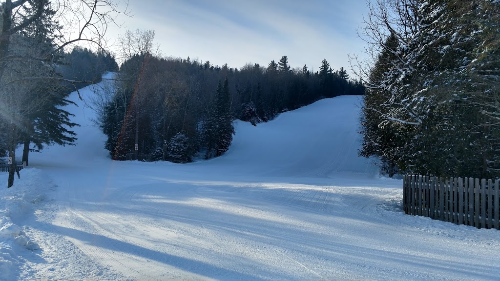 Ski Mont Vallée Bleue | 1418 Chemin de la Vallée Bleue, Val-David, QC J0T 2N0, Canada | Phone: (819) 322-3427